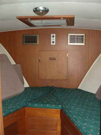 The stateroom has two comfortable berths for tired divers on the ride out.